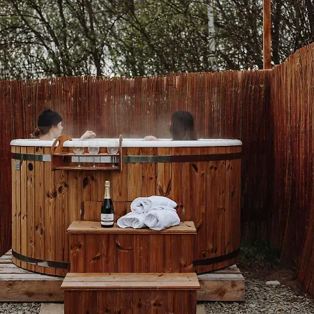 Biala Czapla Glamping Z Balia Nad Jeziorem Czorsztynskim Maniowy Exteriér fotografie