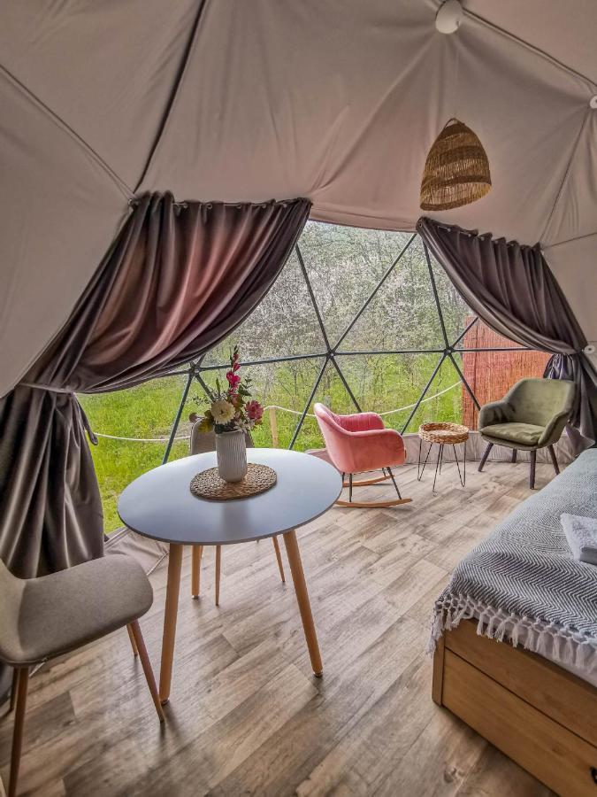Biala Czapla Glamping Z Balia Nad Jeziorem Czorsztynskim Luxuszelt *