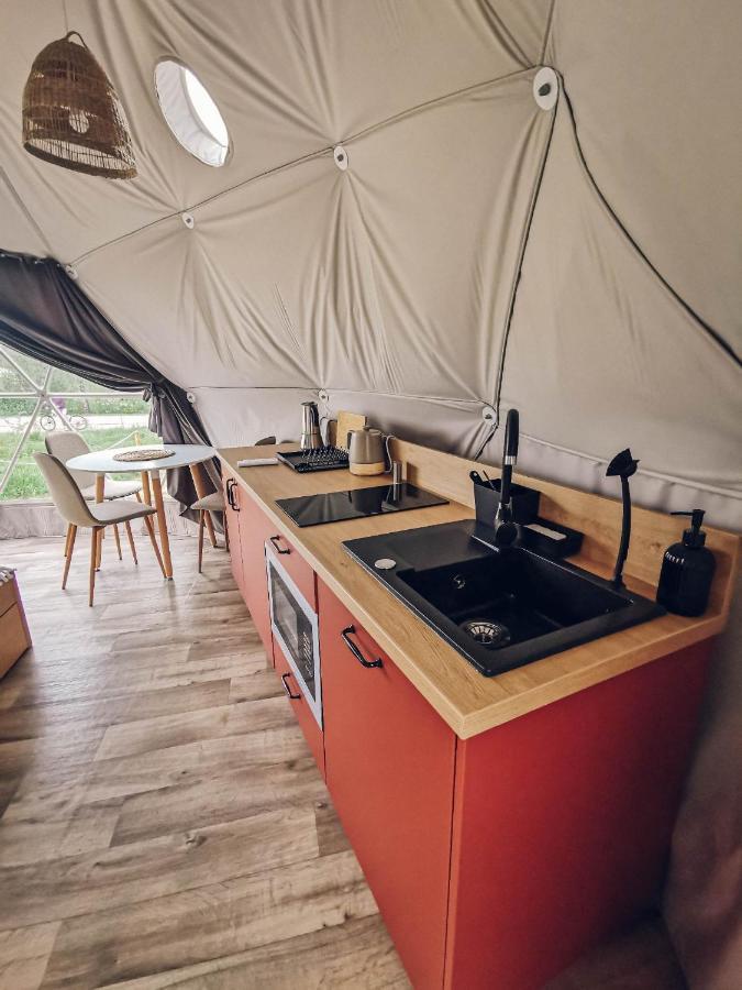 Biala Czapla Glamping Z Balia Nad Jeziorem Czorsztynskim *