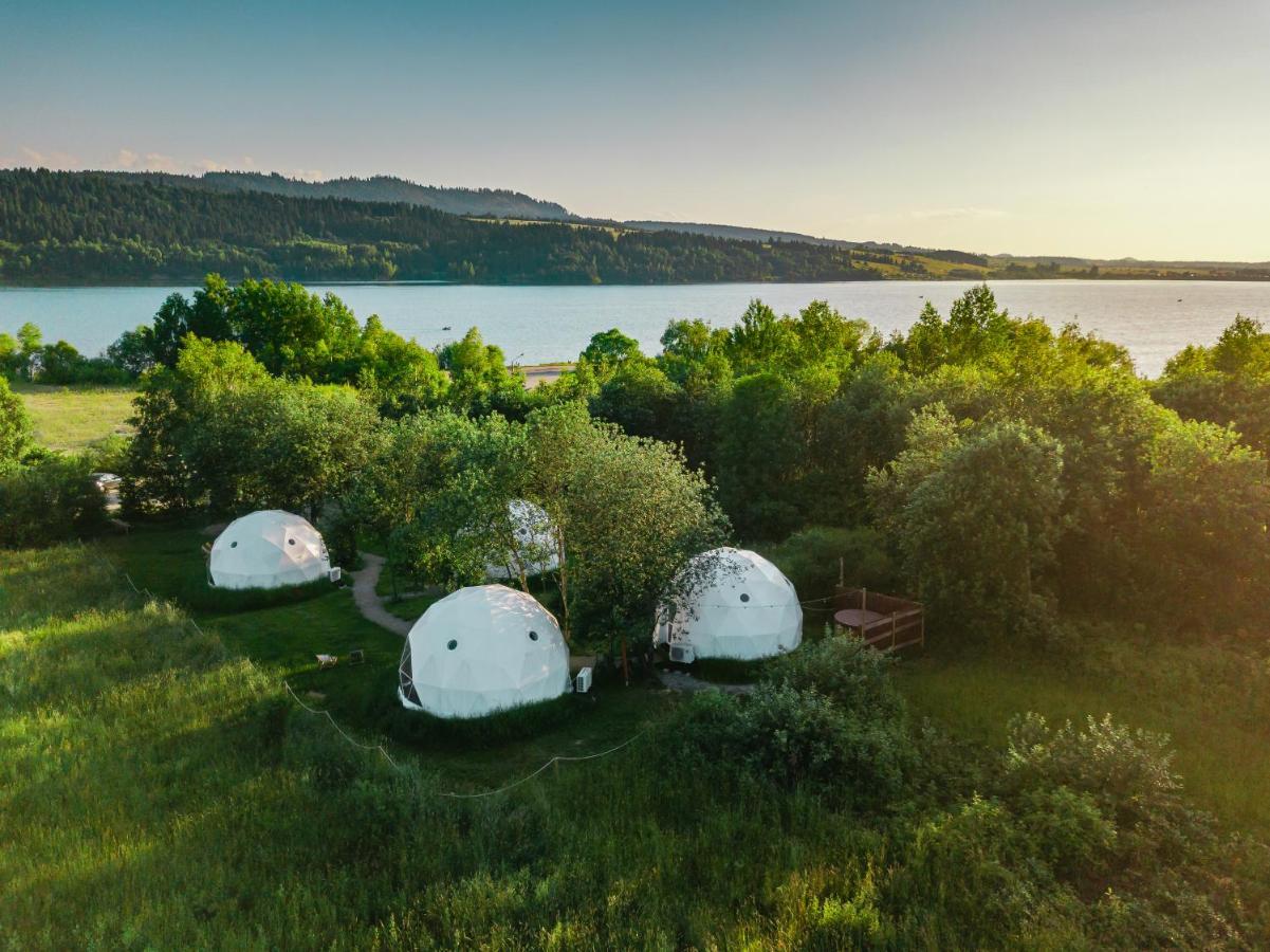 Biala Czapla Glamping Z Balia Nad Jeziorem Czorsztynskim Luxuszelt Maniowy