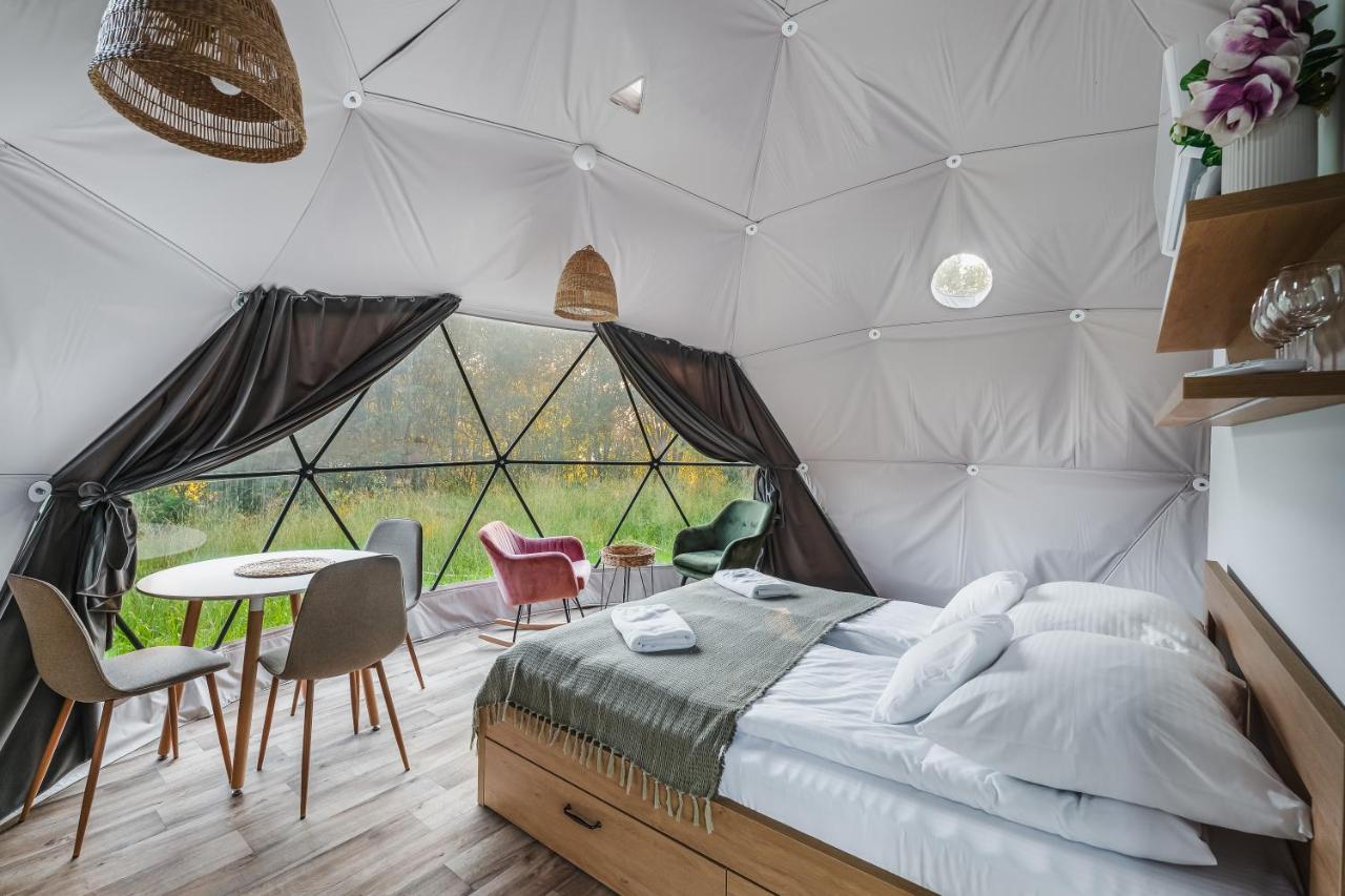 Luxuszelt Biala Czapla Glamping Z Balia Nad Jeziorem Czorsztynskim Maniowy